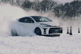 Vídeo: el Toyota GR Yaris demuestra cómo se conduce sobre la nieve Toyota GR Yaris