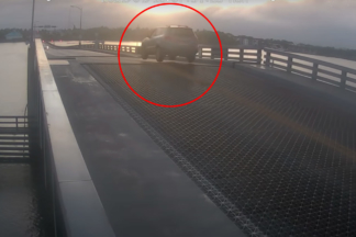 Vídeo: un Hyundai Santa Fe salta un puente levadizo en Florida Hyundai Santa Fe