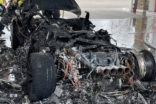 McLaren 765LT incendio gasolinera