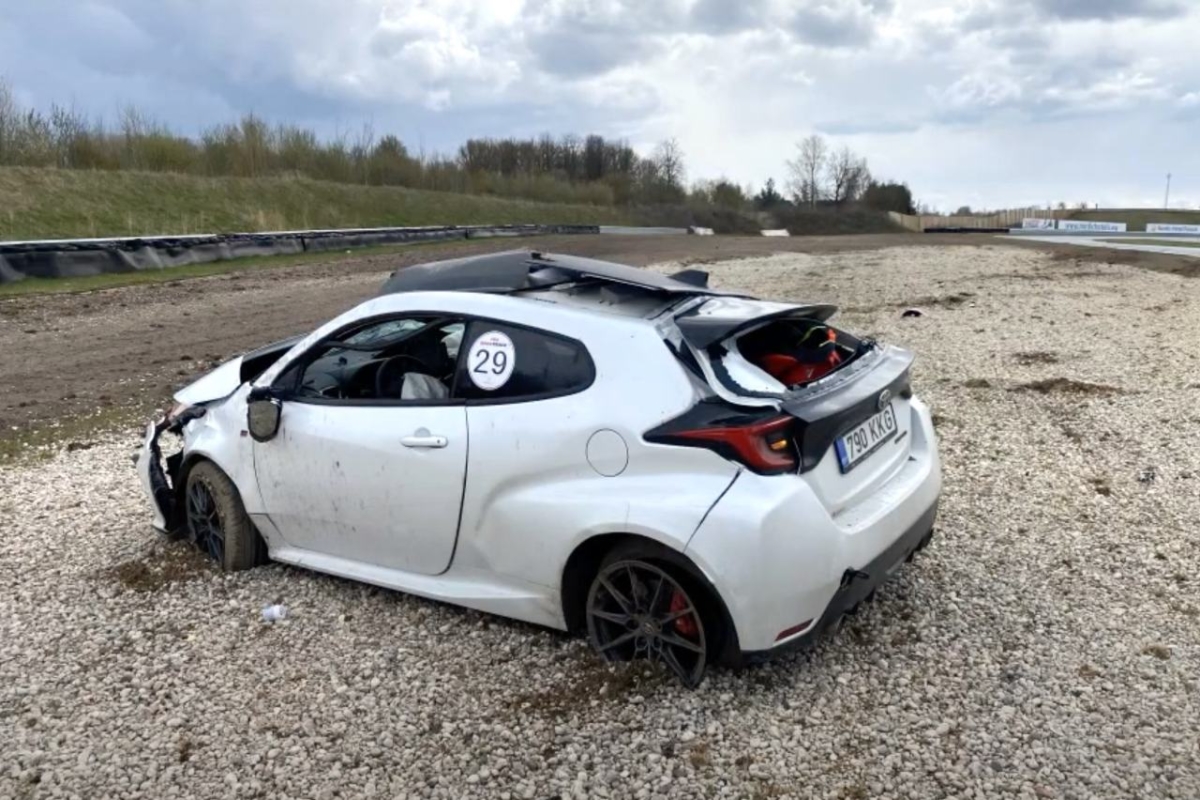 Vídeo: un Toyota GR Yaris acaba destrozado en un accidente en un ...