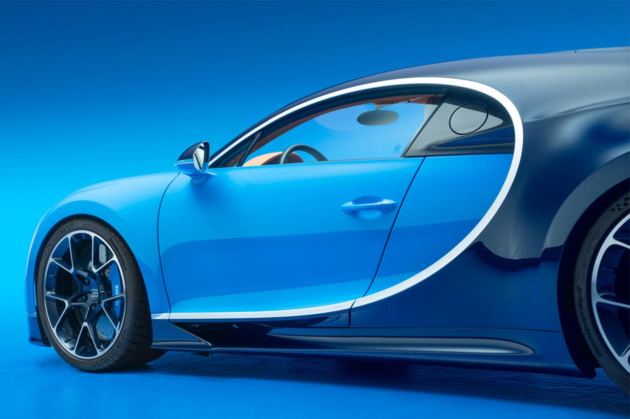 extras bugatti chiron 