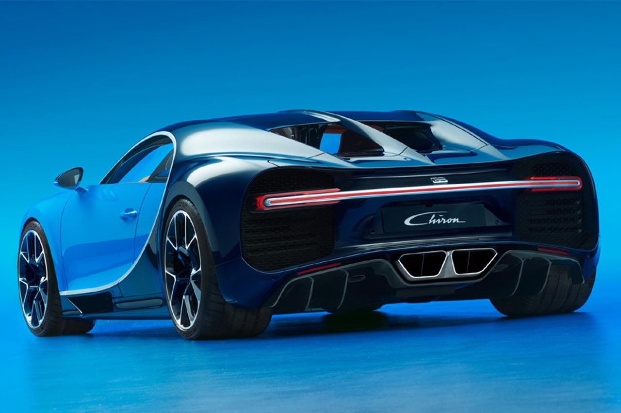 extras bugatti chiron 