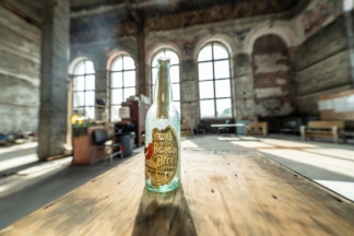 El mensaje en una botella de hace un siglo que Ford encontró en unas obras mensaje botella ford 3