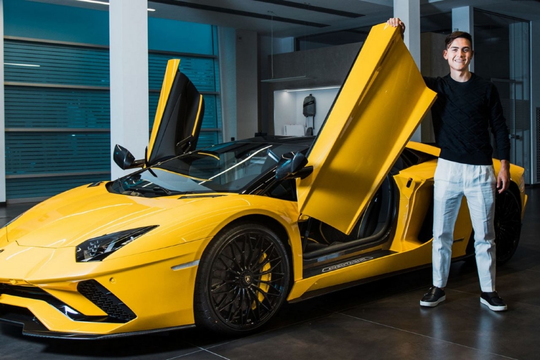 Paulo Dybala Lamborghini Aventador