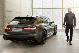 Zinedine Zidane deja el Real Madrid, pero también su espectacular coche, un Audi RS 6 Zinedine Zidane con el Audi RS 6