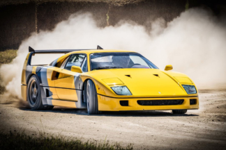 Vídeo: un Ferrari F40 derrapando sobre tierra