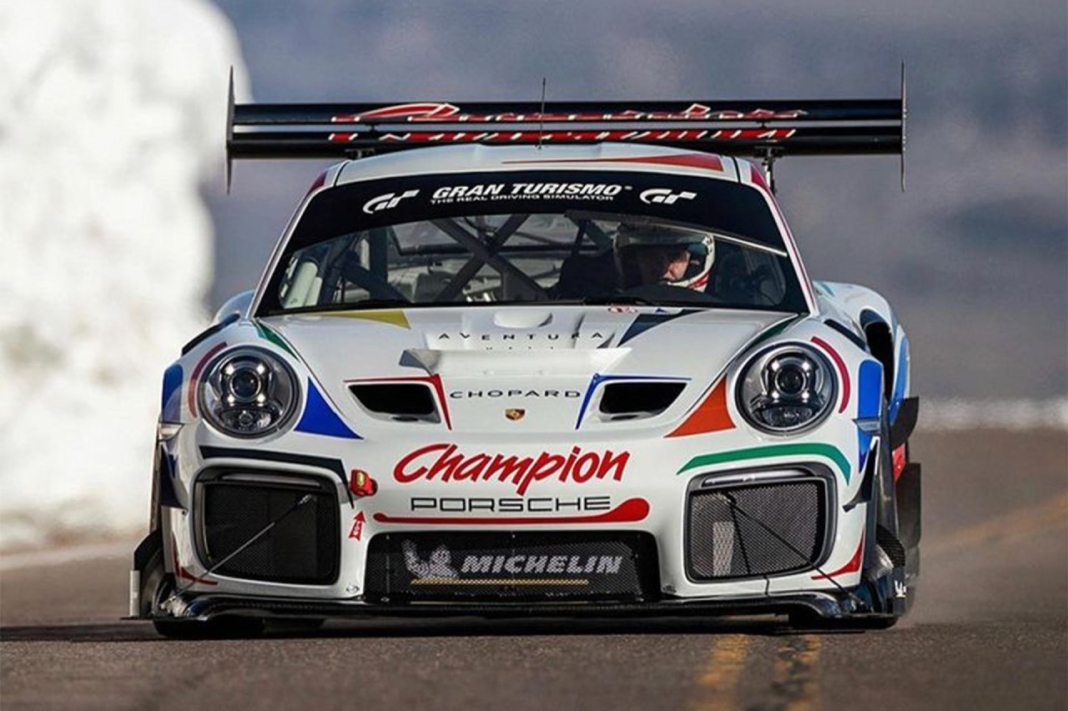 Porsche 911 GT2 RS Clubsport Pikes PEak