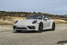 Porsche 911 GTS 2021