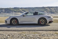 Porsche 911 GTS 2021