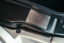 Bugatti La Maison Pur Sang placa
