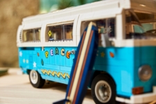 Lego VW T2 Camper Van lateral