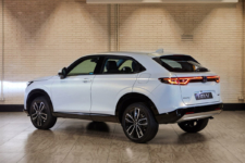 Honda HR-V e:HEV 2021 tres cuartos trasera
