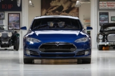 Jay Leno subasta Tesla Model S P90D