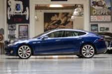 Jay Leno subasta Tesla Model S P90D