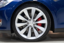 Jay Leno subasta Tesla Model S P90D