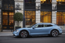 Porsche Taycan Cross Turismo ciudad