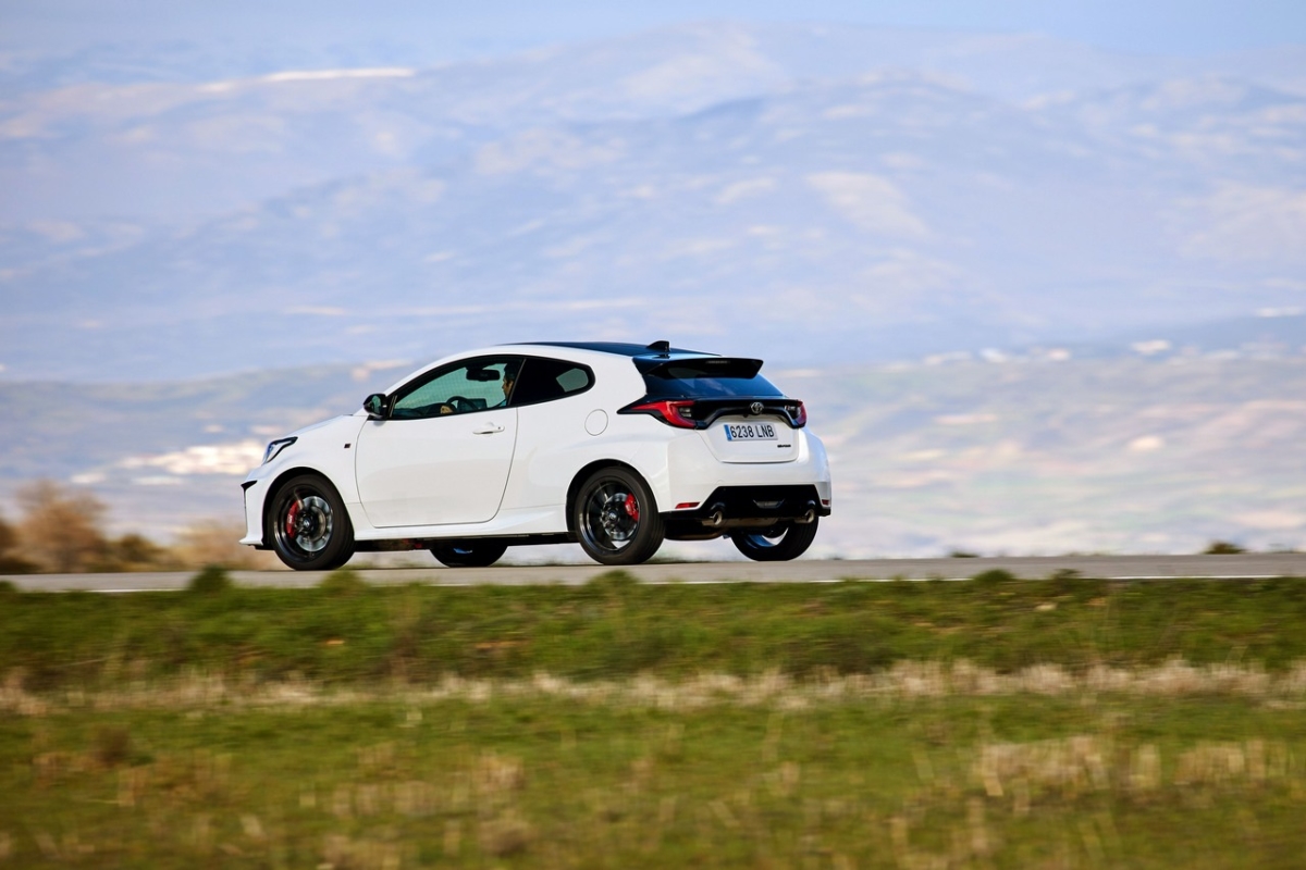 COMPARATIVA: Toyota GR Yaris RZ contra GR Yaris RZ Circuit Pack ...