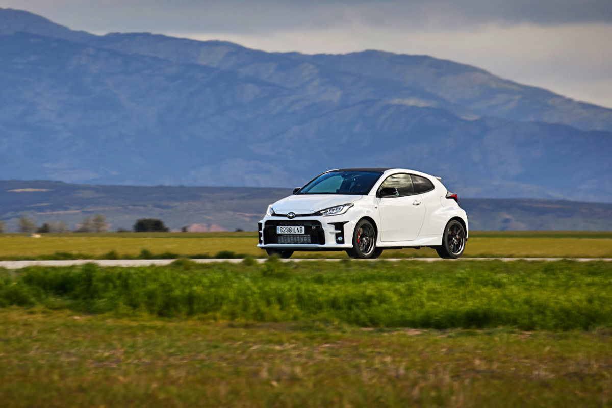 COMPARATIVA: Toyota GR Yaris RZ contra GR Yaris RZ Circuit Pack ...