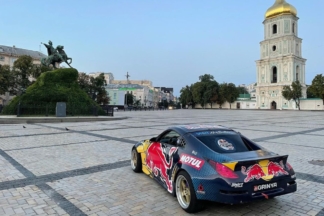 Red Bull destroza un lugar declarado Patrimonio de la Humanidad por la UNESCO con coches de drift red bull destroza lugar declarado Patrimonio Humanidad UNESCO