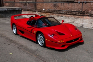 A subasta este Ferrari F50 de 1996 con solo 13.600 km subasta ferrari f50 1996