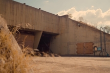 Bentley convierte una base militar abandonada 10