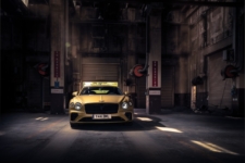 Bentley convierte una base militar abandonada 6