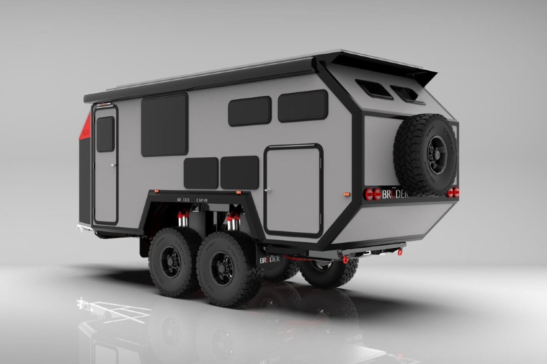 Bruder EXP-8 caravana off-road