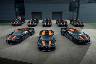 Bugatti reúne 12.800 CV y 28 millones de euros en una sola foto Bugatti Chiron Super Sport 300+