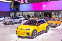 El Renault 5 Prototype se reúne con sus antepasados en el Salón de Múnich Renault 5 Prototype reune antepasados Salon Munich 2021