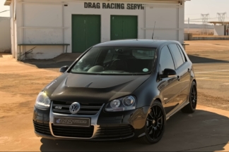 Este Volkswagen Golf R32 con 1.000 CV es la mayor bestia de los compactos Volkswagen Golf R32 con 1.000 CV