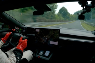 El Tesla Model S Plaid bate el récord de coches eléctricos en Nürburgring tesla model s plaid record nurburgring