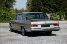 Mercedes-Benz 600 limousine