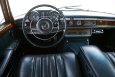 Mercedes-Benz 600 limousine