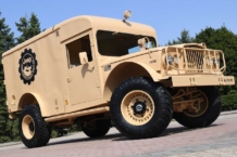 Mopar presentará en el SEMA Show seis prototipos, incluida una antigua ambulancia militar Mopar SEMA Show