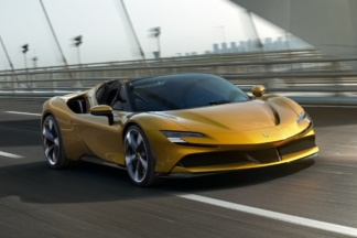 Zlatan Ibrahimović se regala un Ferrari de 1.000 CV por su 40 cumpleaños Zlatan Ibrahimović Ferrari SF90 Spider