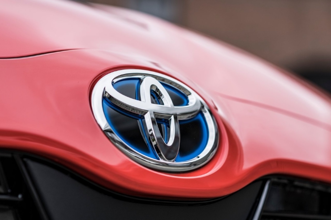 dinero que las marcas de automóviles ganan