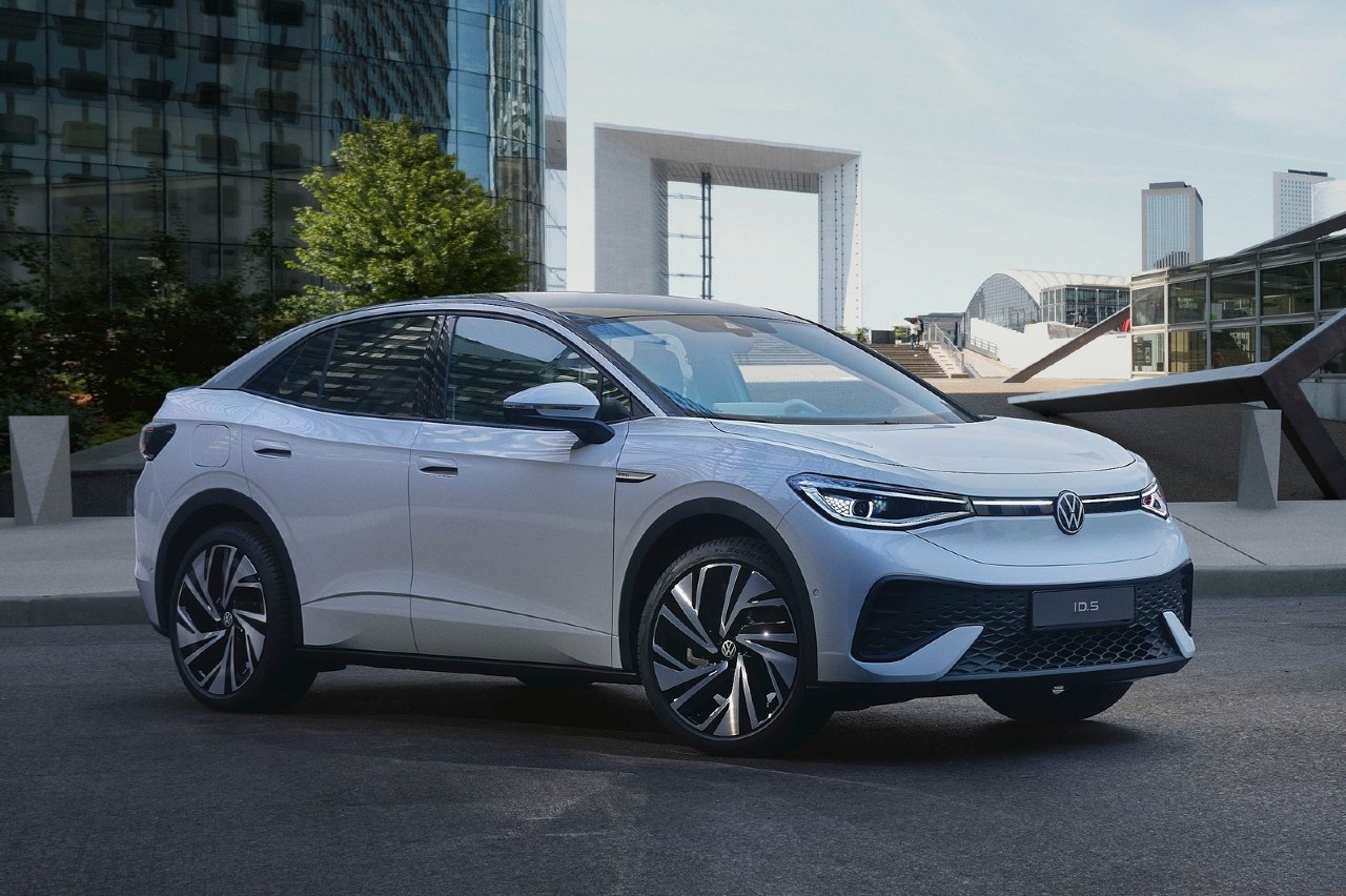 El dinero que las marcas de automóviles