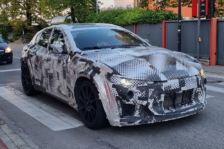 Vídeo: ¡Cazado en Maranello la mula del Ferrari Purosangue!