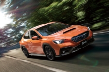 Este es el nuevo Subaru WRX S4, exclusivo para el mercado japonés, con motor bóxer 2.4 litros turbo de 275 CV y tracción integral
