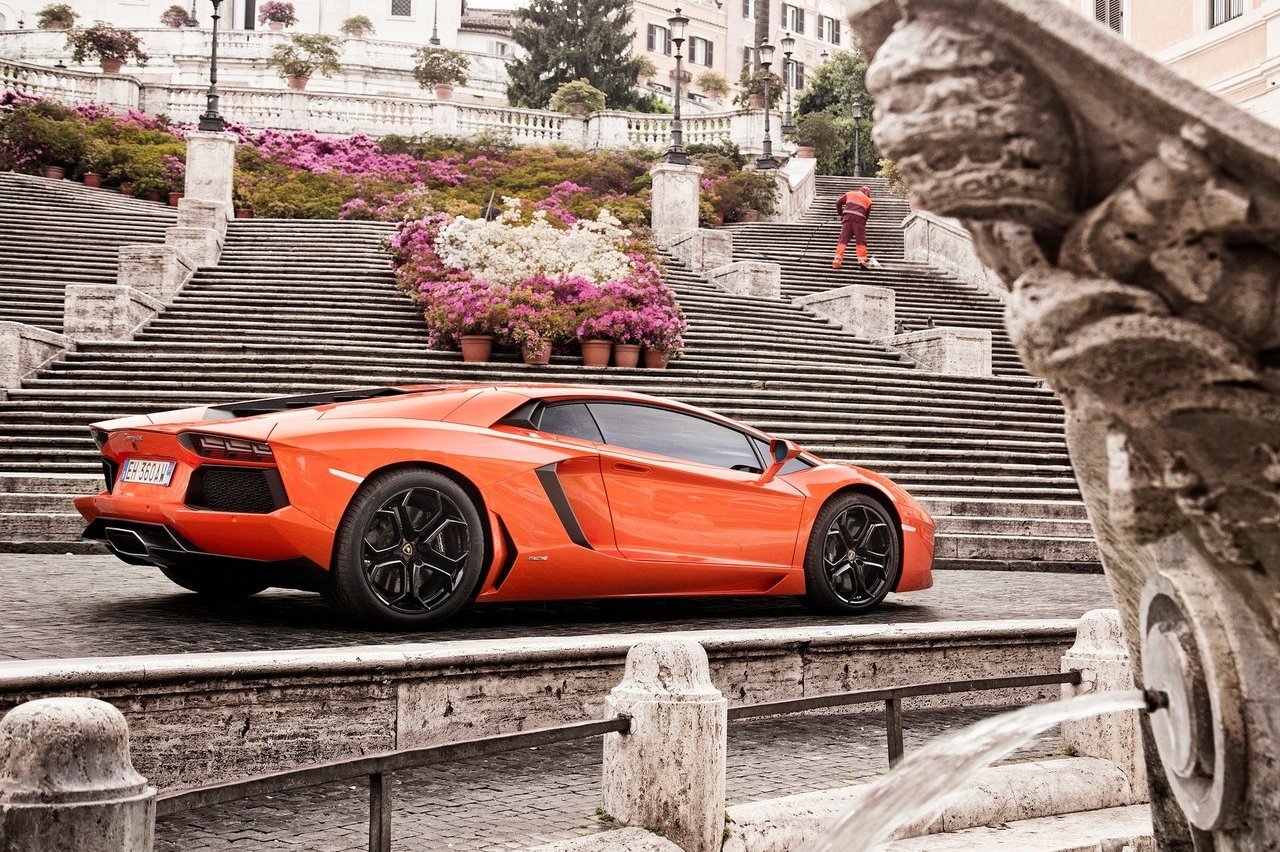 coches canelo alvarez