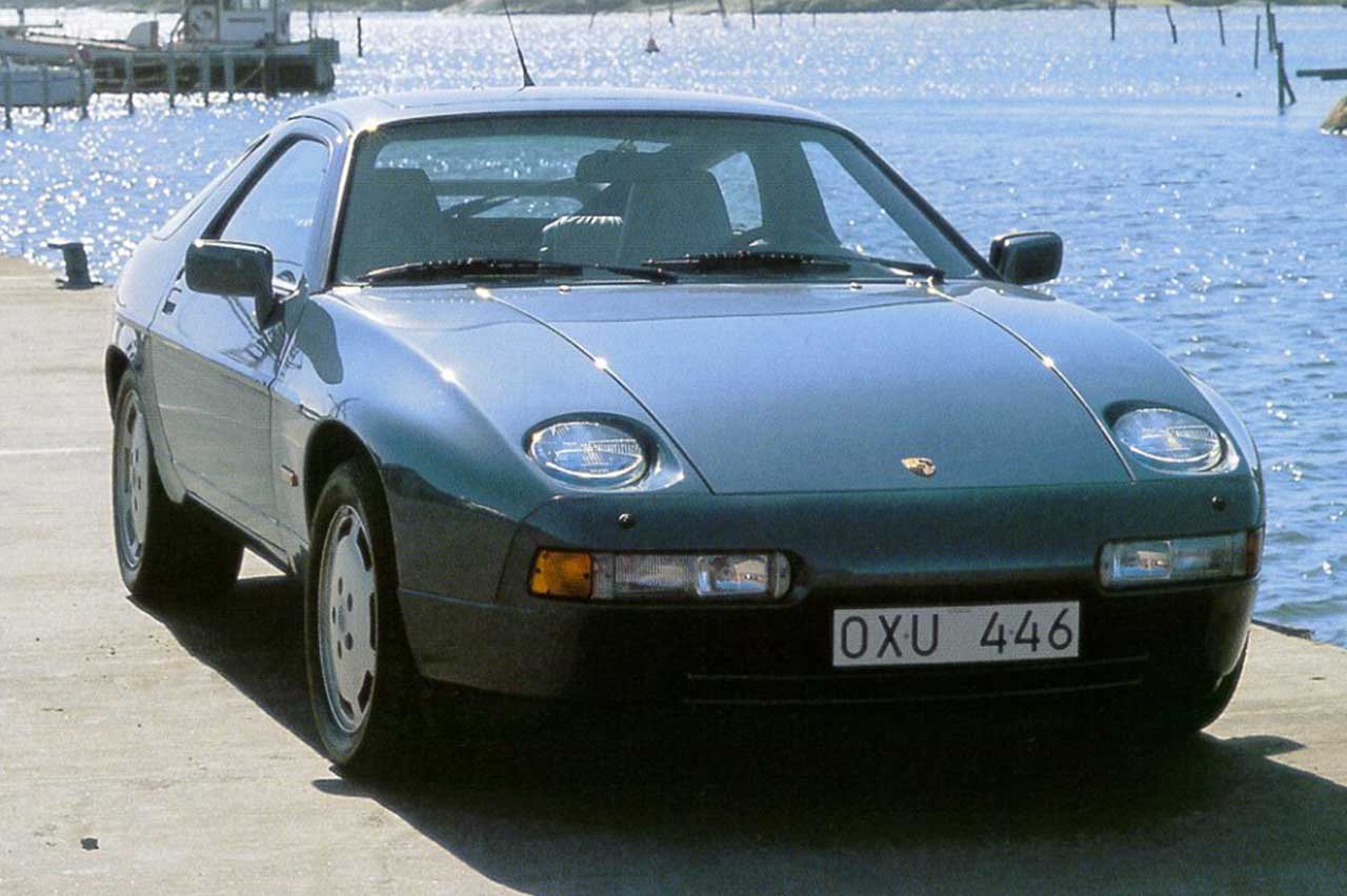 coches con faros escamoteables 