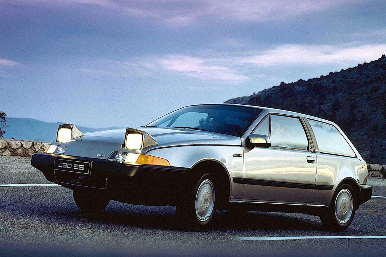 coches con faros escamoteables 