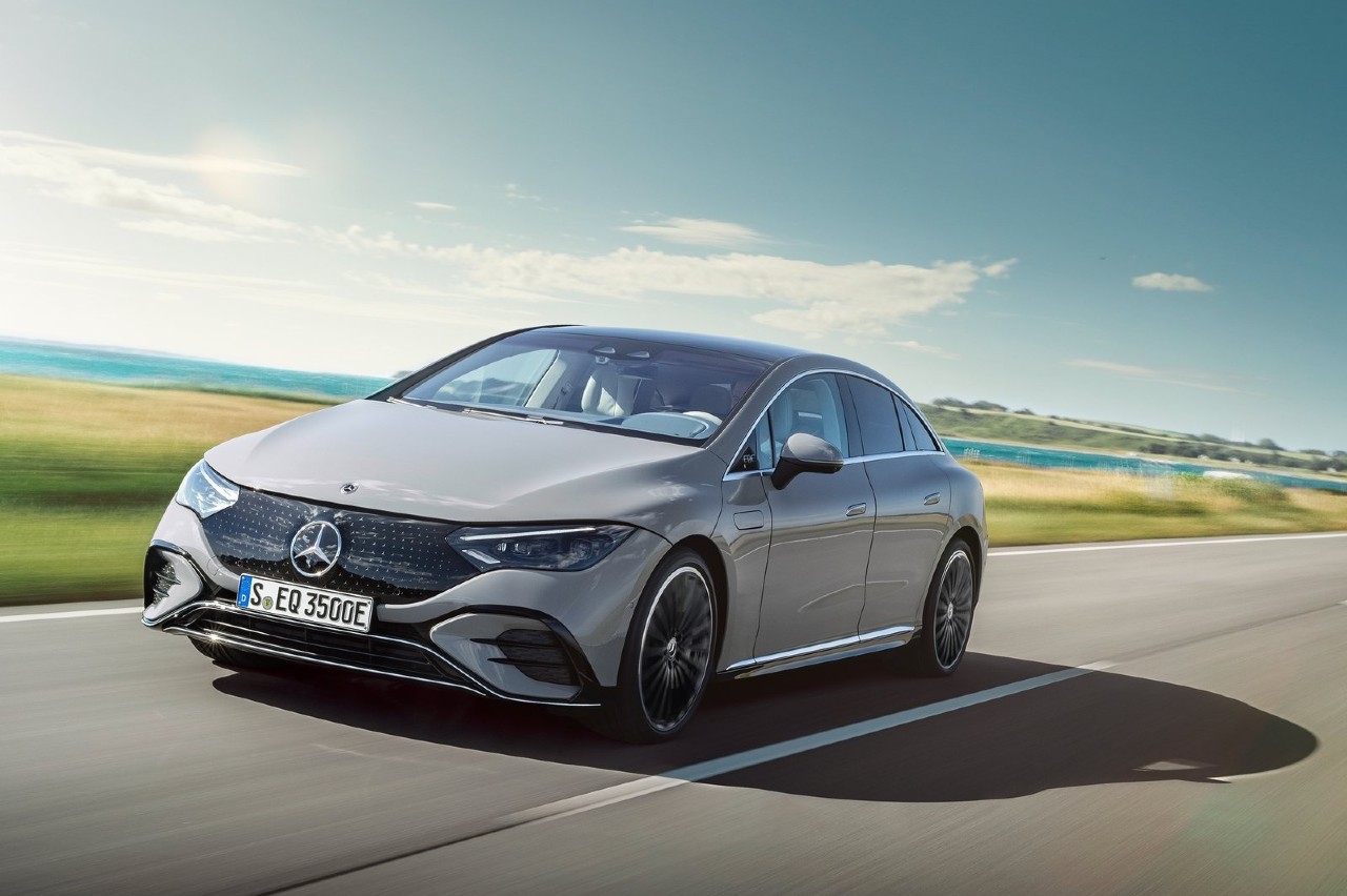 dinero que las marcas de automóviles ganan