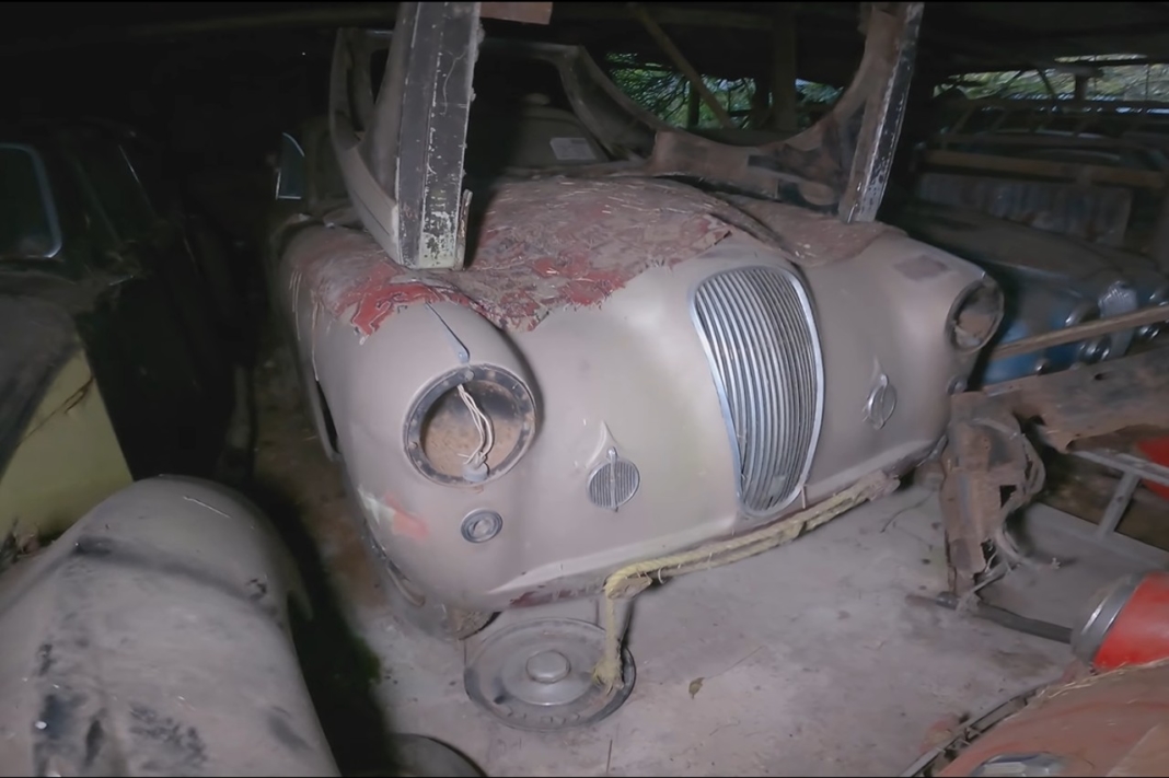 cementerio de coches clásicos