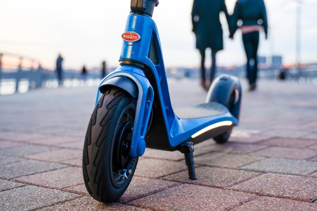 Bugatti patinete eléctrico