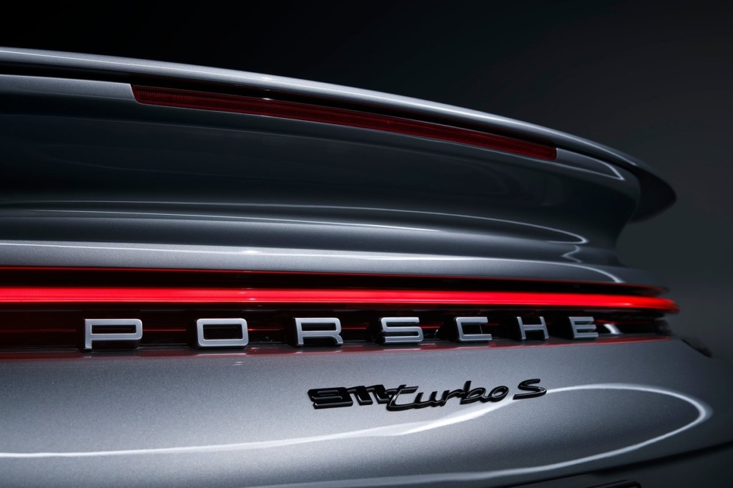 Porsche turbo eléctrico