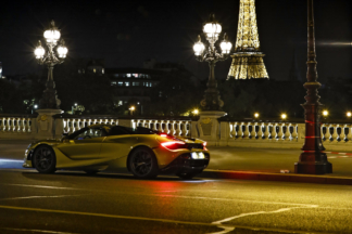Francia obliga a recomendar ir en bici o caminar en los anuncios de coches