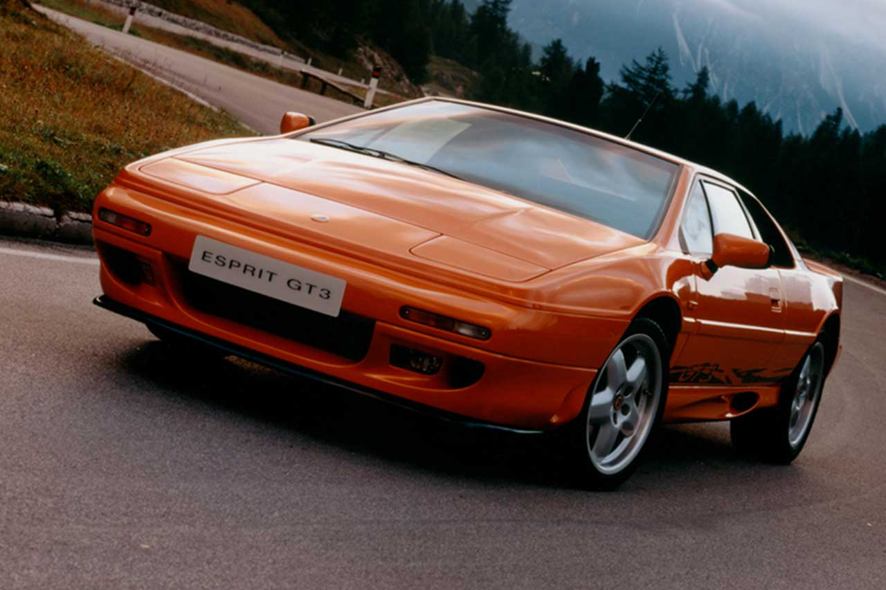 coches deportivos clásicos con motor central 