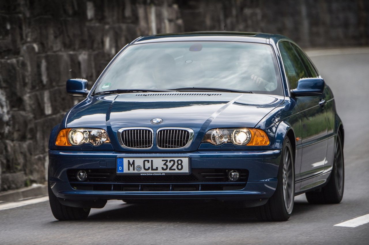 coches increíbles que cumplen 25 años