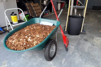 Condenado el dueño de una tienda de recambios por pagar con 91.500 monedas bañadas en aceite motor a un exempleado paga ultima nomina ex empleado 91.000 monedas